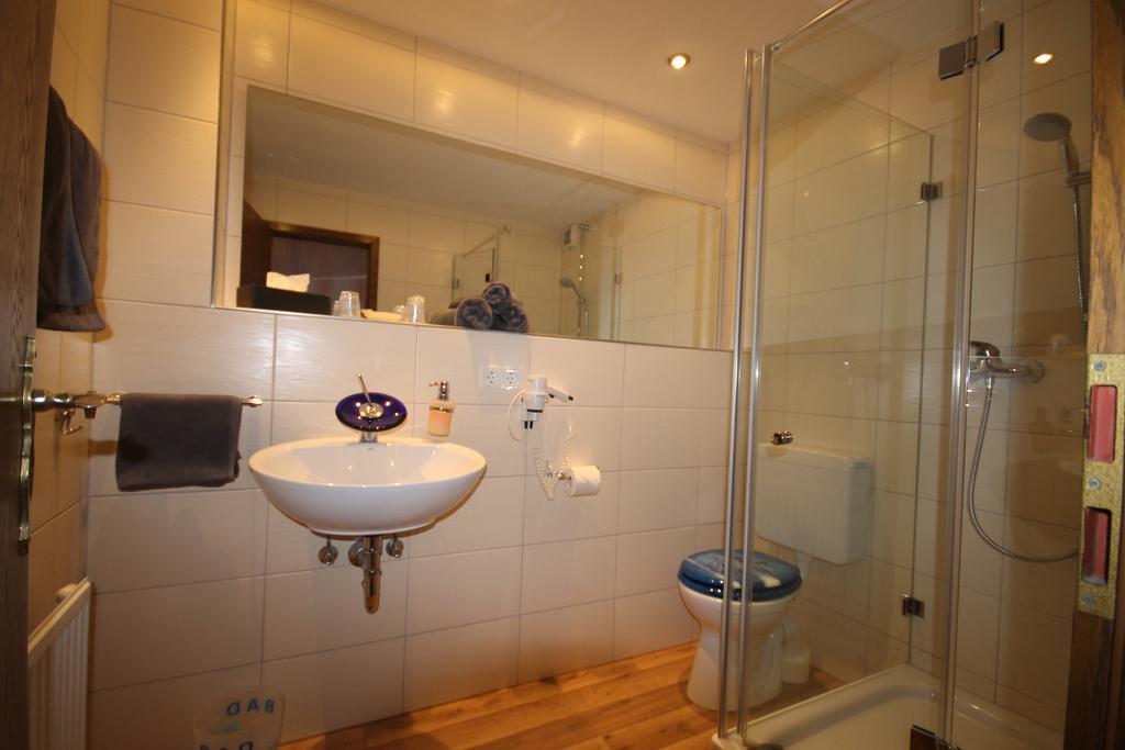 Alter Posthof Ferienwohnungen Bernkastel-Kues Szoba fotó